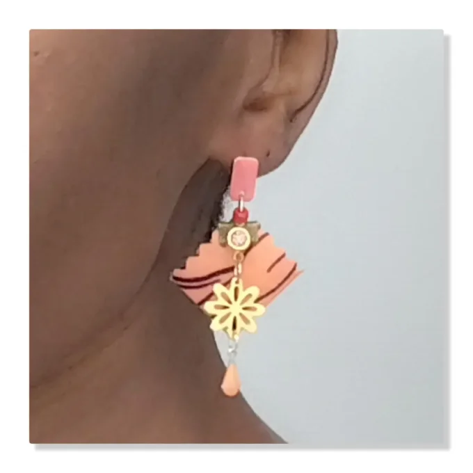 Original boucles Puce en resine  !! DIAMOND FLOWER DROP !! En Acier Resine tissu wax T:3.5cm x 6cm