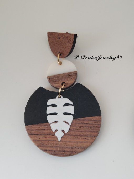 Boucles d'oreilles originales Puce en bois demi circle marron pendentif noir blanc marron en bois 