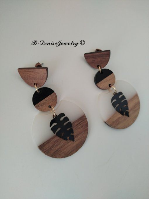 Original earrings Wooden chip half circle brown black white pendant in wood and resin T:6.5cm x 3.5c