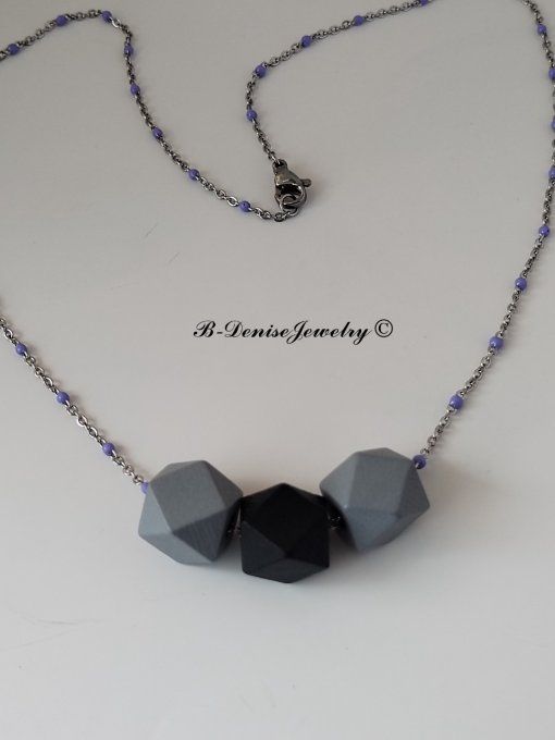 Collier en Acier Inoxydable avec Perle Hexagonale en Bois Longueur 45 cm Collection B-Denise Jewelry