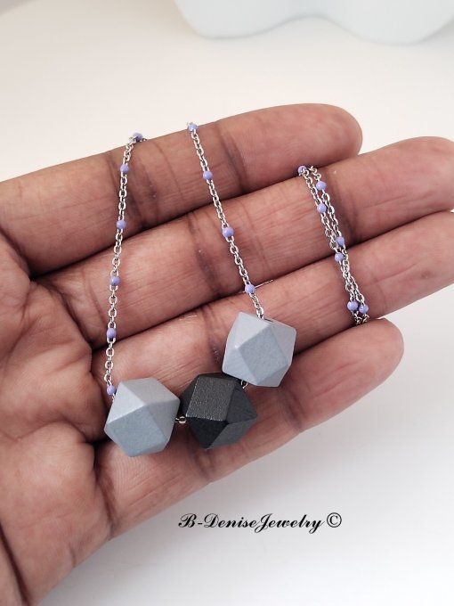 Collier en Acier Inoxydable avec Perle Hexagonale en Bois Longueur 45 cm Collection B-Denise Jewelry