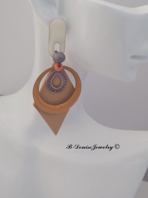 Original boucles d'oreilles Puce !!DIAMOND TEARDROP!! En Cuir Tan Marron Resine Emaille Dore T:6cm 