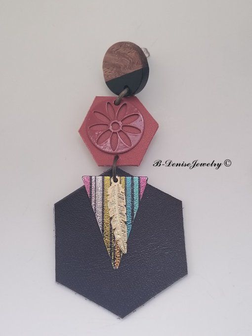 Original boucles d'oreilles Puce en bois et resine !!HEXAGONE!! En Cuir Rouge Noir Dore T:7cm x 3.5