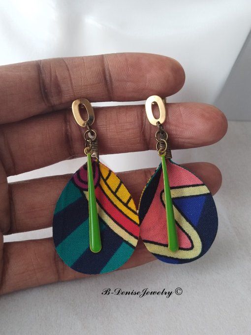 Originales boucles d’oreilles puce ethnic femme !! TULIPS !! En Acier inoxydable Résine et tissu wax